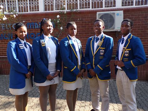Highgrade Manor School .